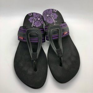 Carvil Women’s Slippers Sandals size 6 EUR 37 See Measurements